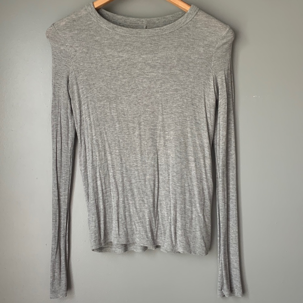 65% off Gray Ribbed Long Sleeve